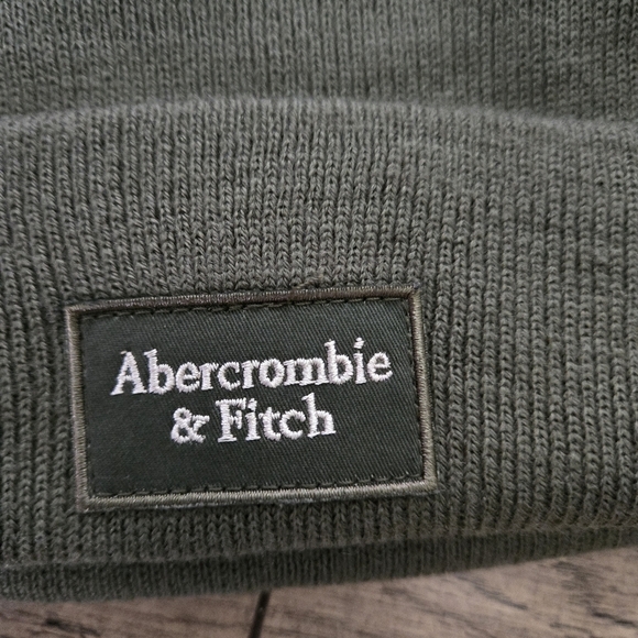 Abercrombie & Fitch Forest Green Winter Hat Unisex, Cold Weather Must Have - Picture 3 of 4